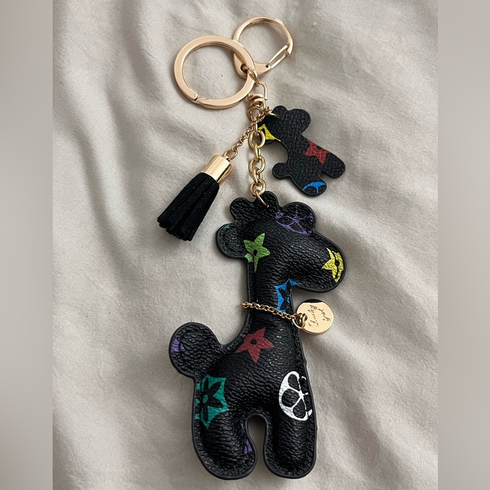 Stylish Black Giraffe Keychain with Multicolor Accents